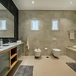 V8 Bastos - Vip By Interhome فيلة