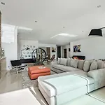 V8 Bastos - Vip By Interhome فيلة