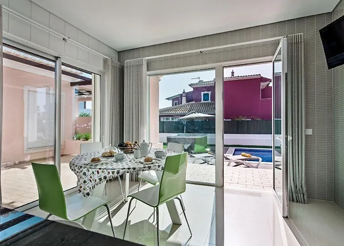 Villa V8 Bastos - Vip By Interhome *